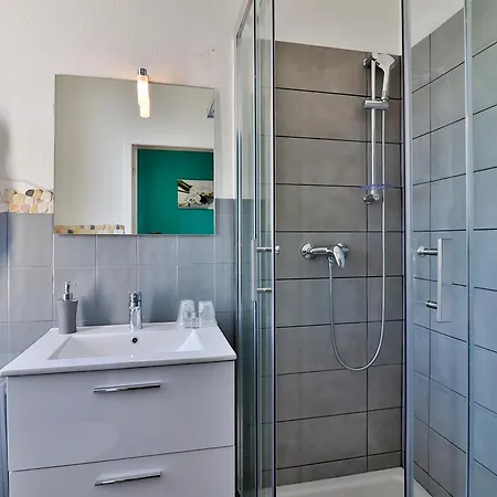 호텔 La Florida 2*