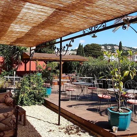 호텔 La Florida 방돌